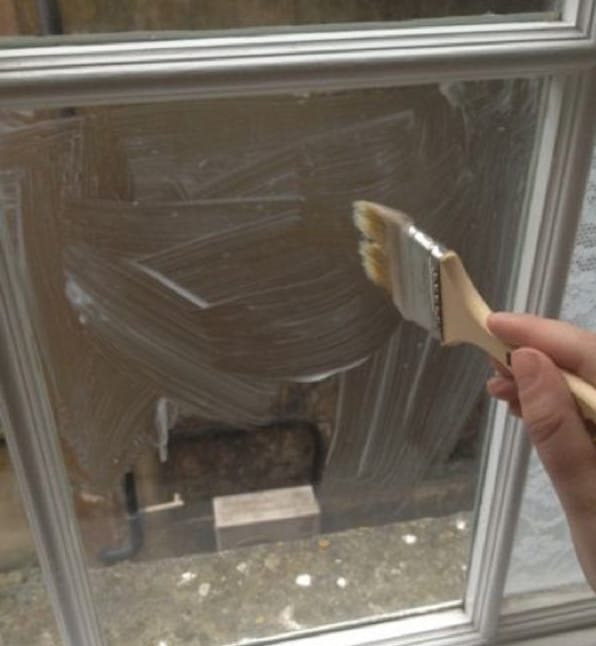 Putting glue on the windows with their own hands