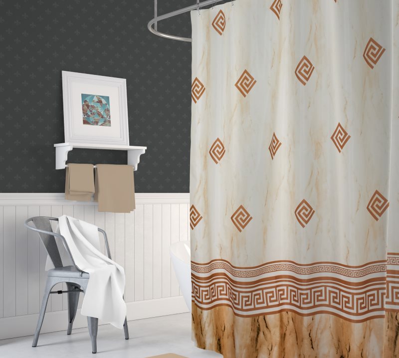 Niewidoma w łazience z ornamentem z syntetycznej tkaniny