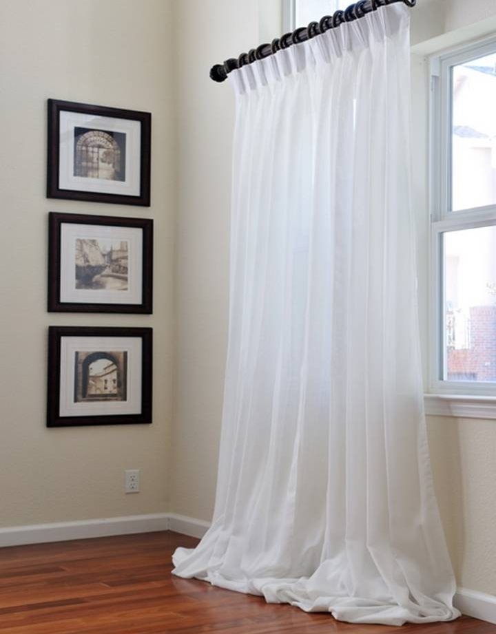 Capron curtain on black cornice