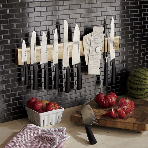 stand for knives wall