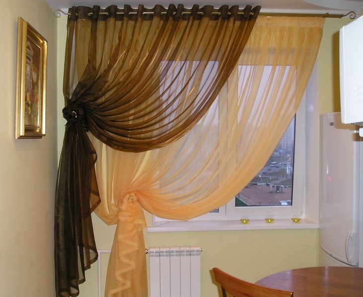 asymmetrical fastening curtains