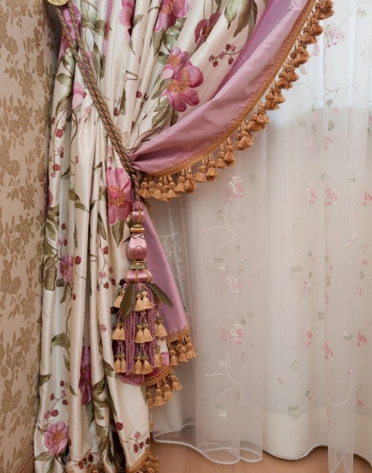 garters for curtains