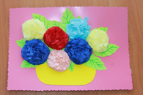 popierinės servetėlės ​​gėlių dizaino nuotrauka