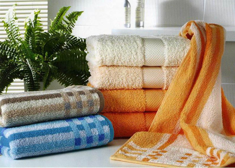hur man tvättar terry fluffiga handdukar