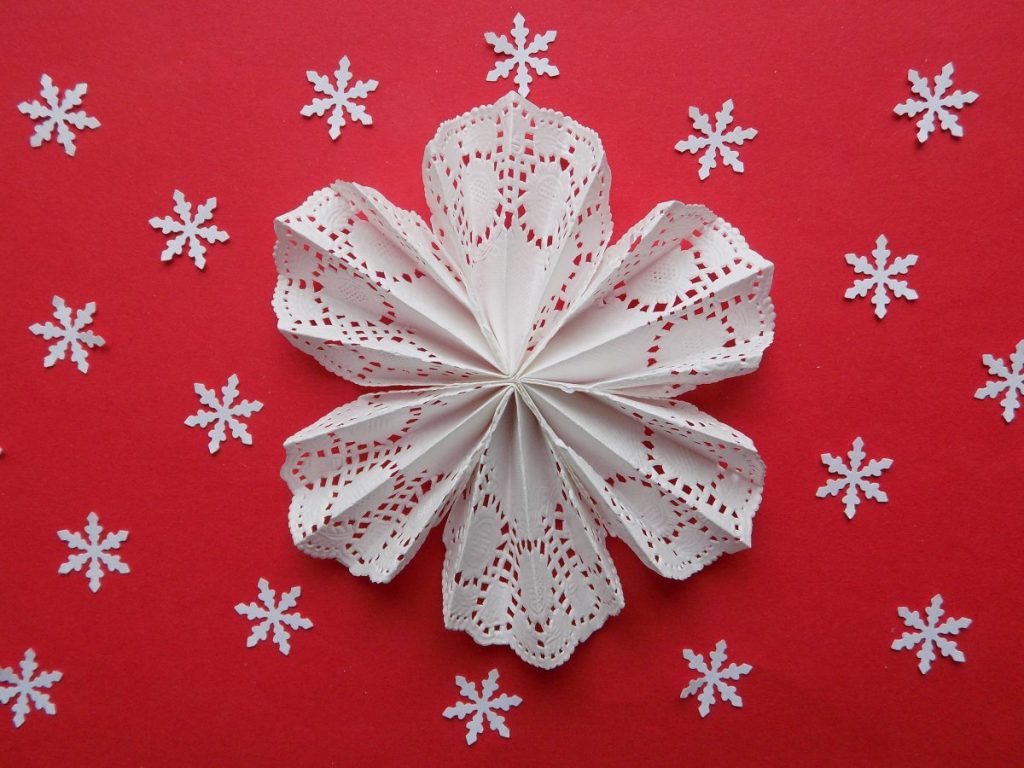 origami snöflinga