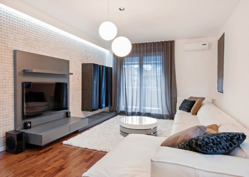 Šedá šedá opona v moderních interiérech obývacího pokoje