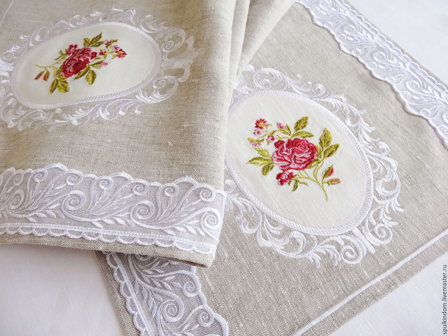 cloth napkins with embroidery