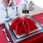 table setting with napkins