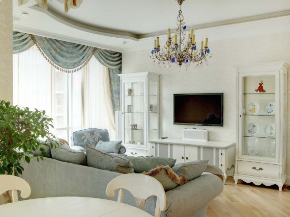Záclony s lambrequins pro obývací pokoj