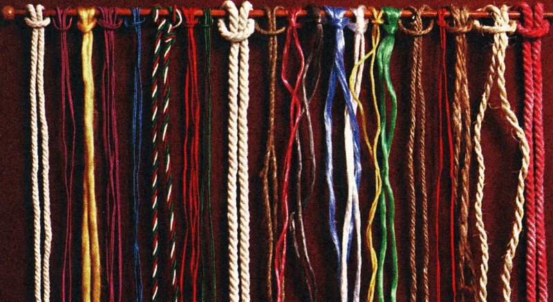 Nitě a provazy pro tkaní záclon používat techniku ​​makra