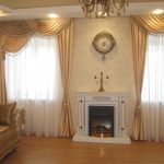 klasické záclony v obývacím pokoji