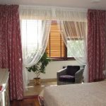 bedroom curtains na may mga ideya sa disenyo ng balkonahe