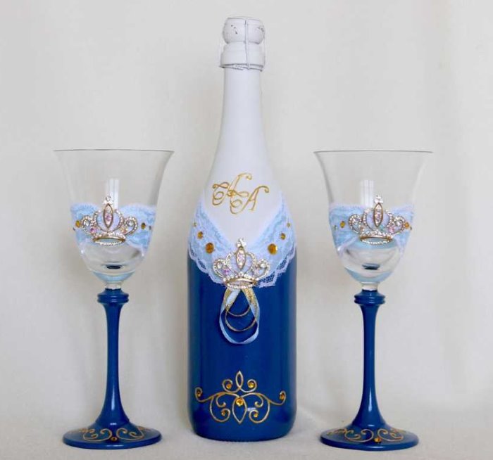 düğün tasarım fikirleri için şampanya şişeleri dekorasyonu
