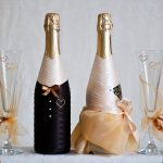 decoration of champagne bottles for a wedding photo options