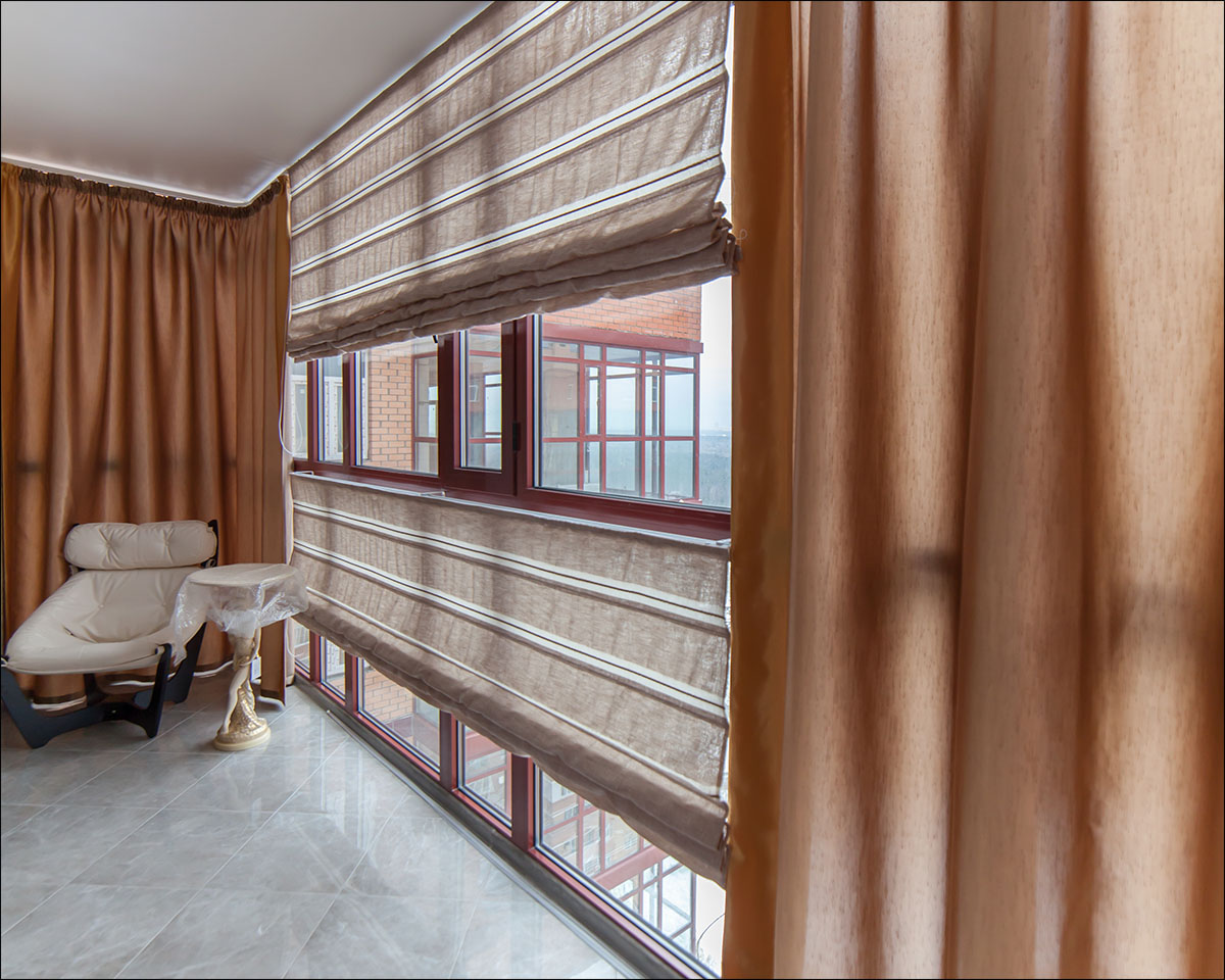 záclony pro panoramatické okna interiéru fotografie