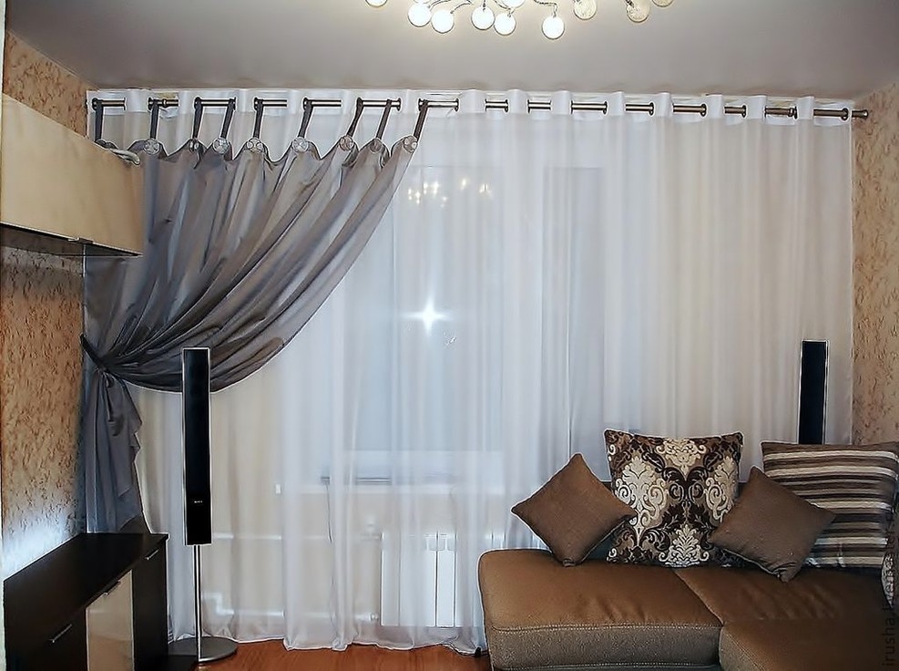 Curtains on one side of the window photo design