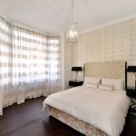 Tulle in the bedroom ideas options