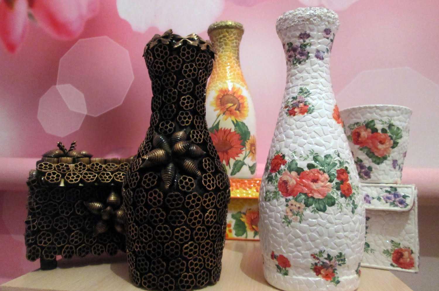 pasta vase decoration