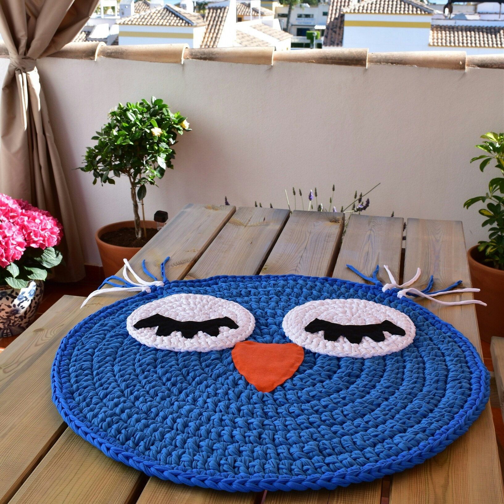 knitted rug owl design photo