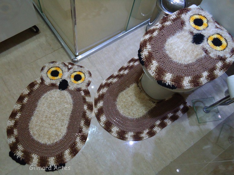 knitted rug owl photo design