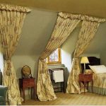 fastening curtains to the eaves in a rustic style