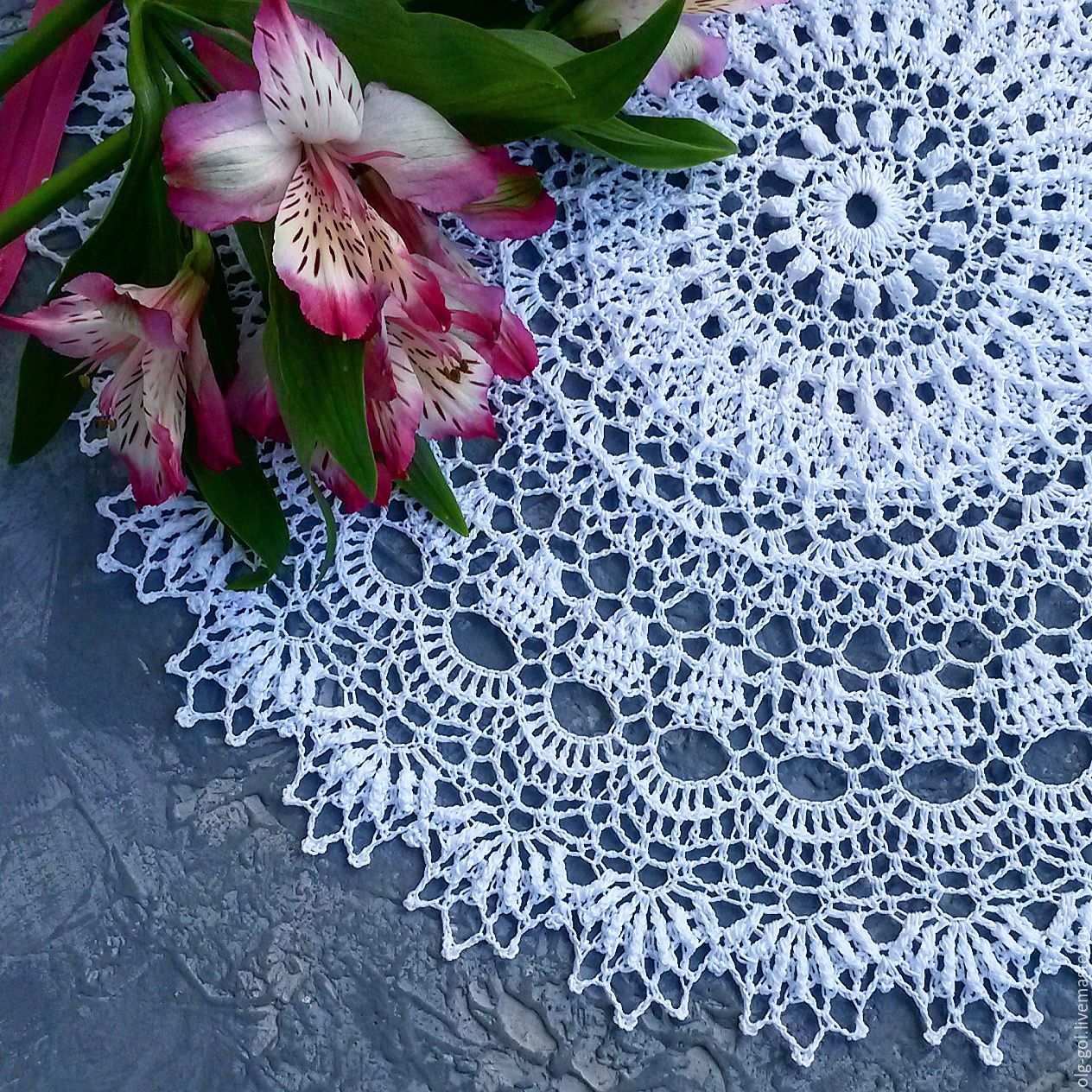 crocheted tablecloth napkin
