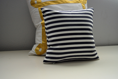 How to sew a zipper into the cushion cover
