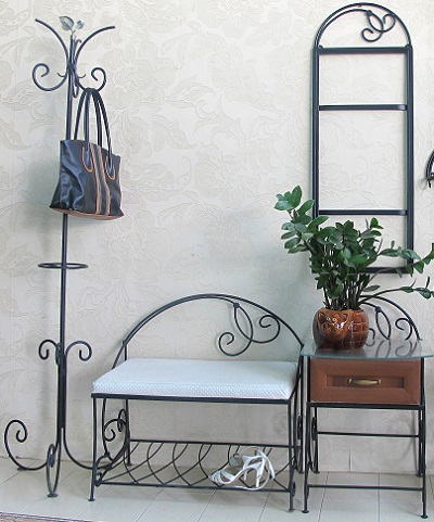 forged hangers in the hallway photo ideas