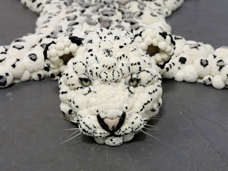 leopardo skin carpet