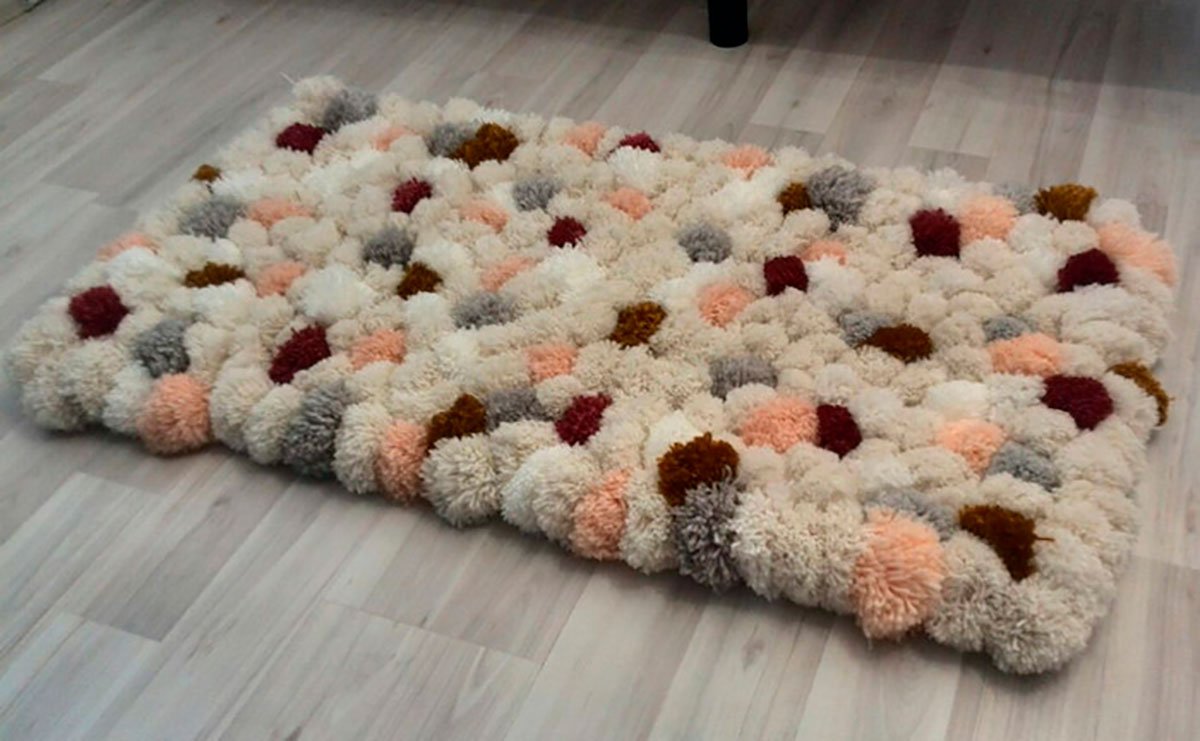 rug from pompons photo design