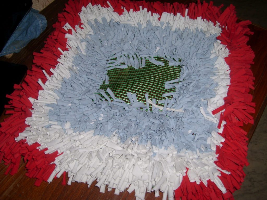 do it yourself rug on a grid