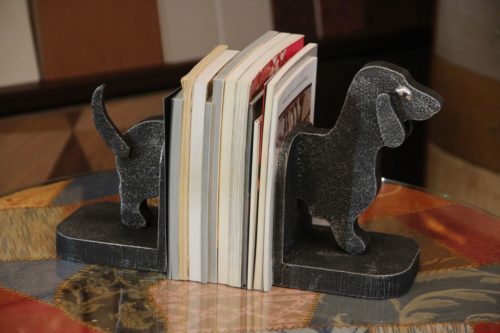 dachshund book holder