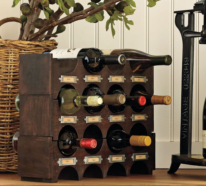 projekt stojaka na butelkę wina