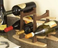 pomysły na projekt stojaka na butelkę wina