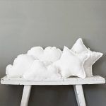 pagalvių debesų dekoro idėjos