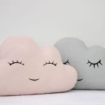 dekoracja chmurki poduszek