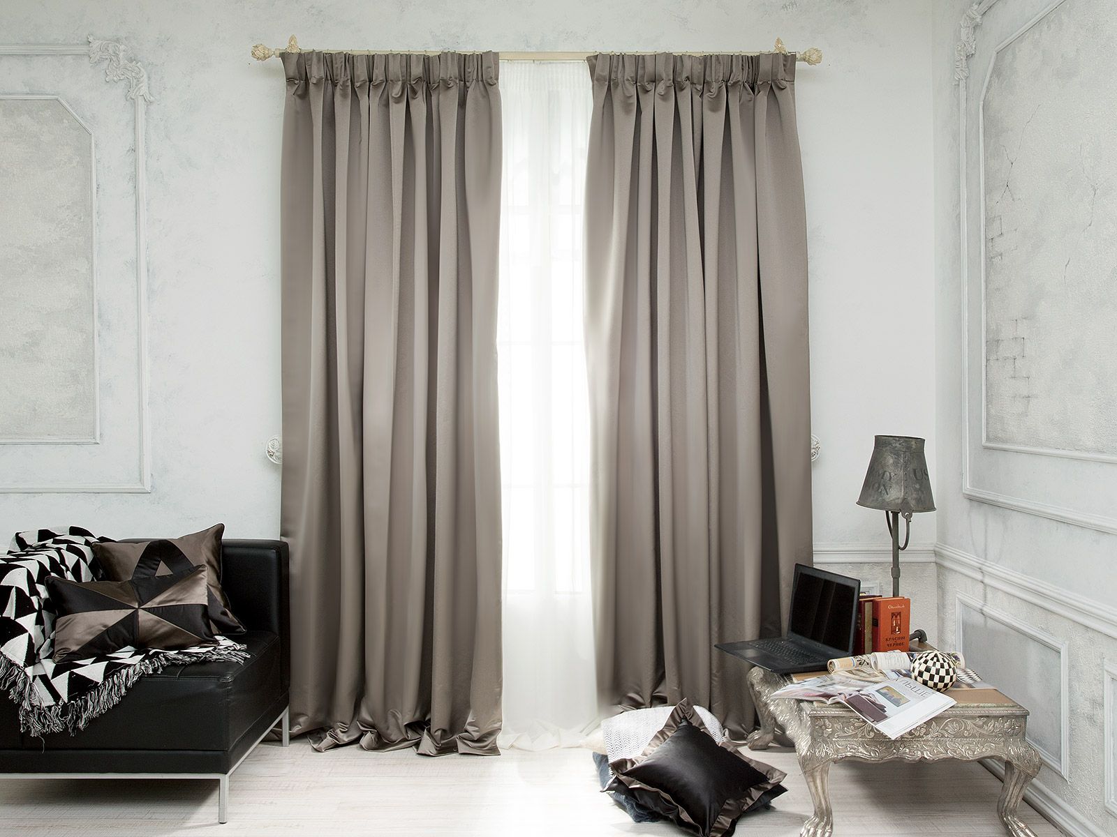 Curtains on the drawstring design ideas