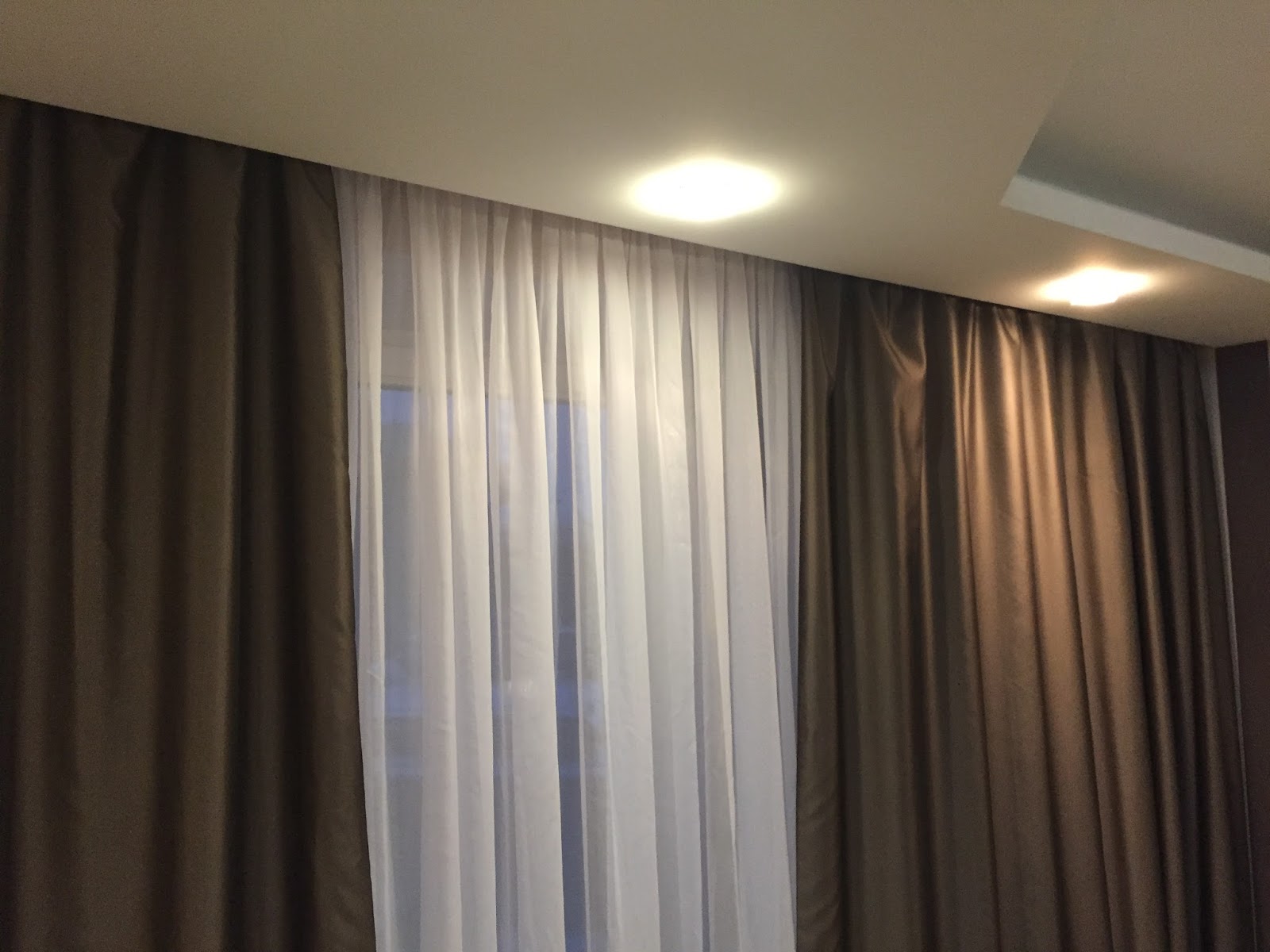 curtains on the hidden cornice design