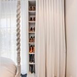 gardiner i omklädningsrummet istället för dörrdesignbilderna