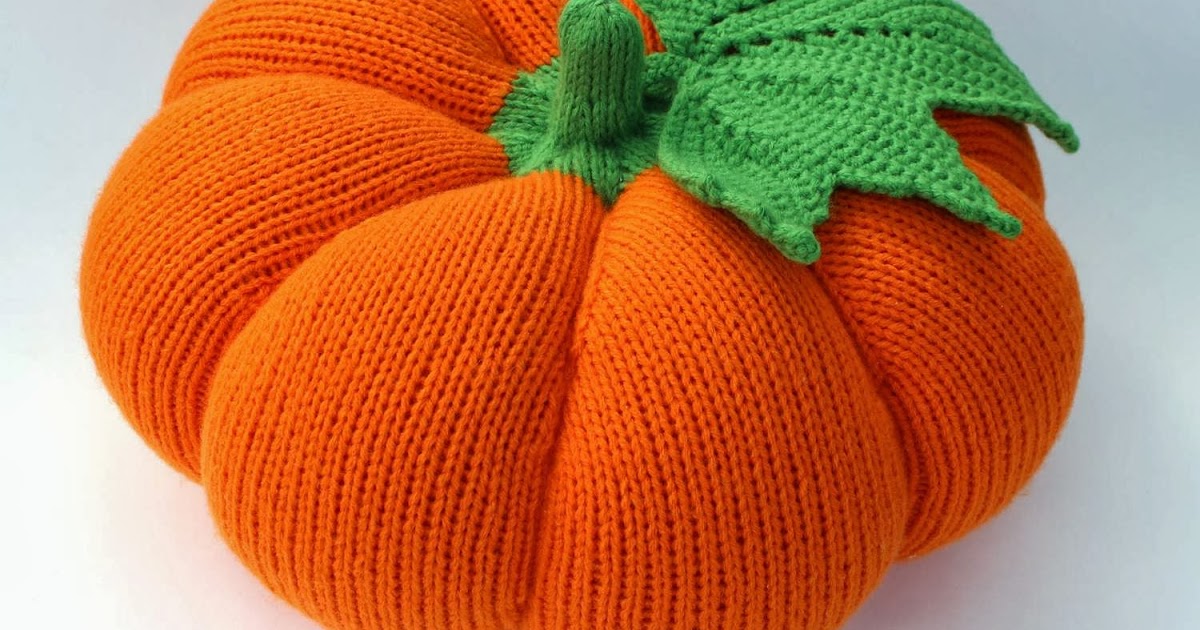 pumpkin pillow knitted